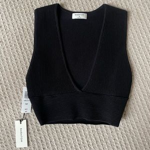 Aritzia Babaton Carlotta ribbed crop top